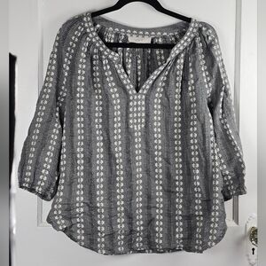 LOFT Grey and White Embroidered Top Small